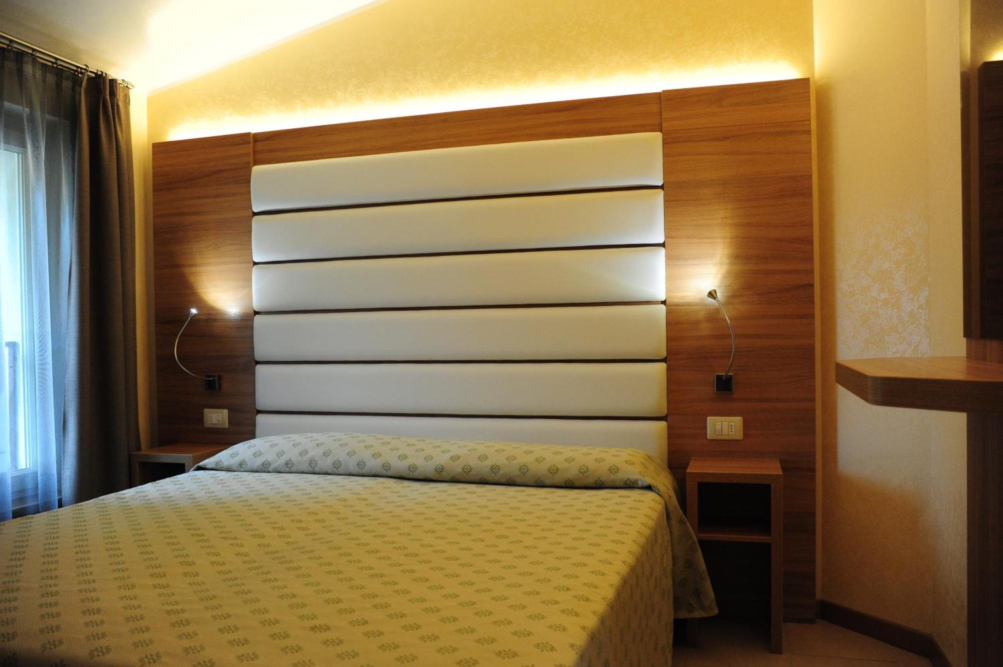 Residence Primavera Бардолино Екстериор снимка