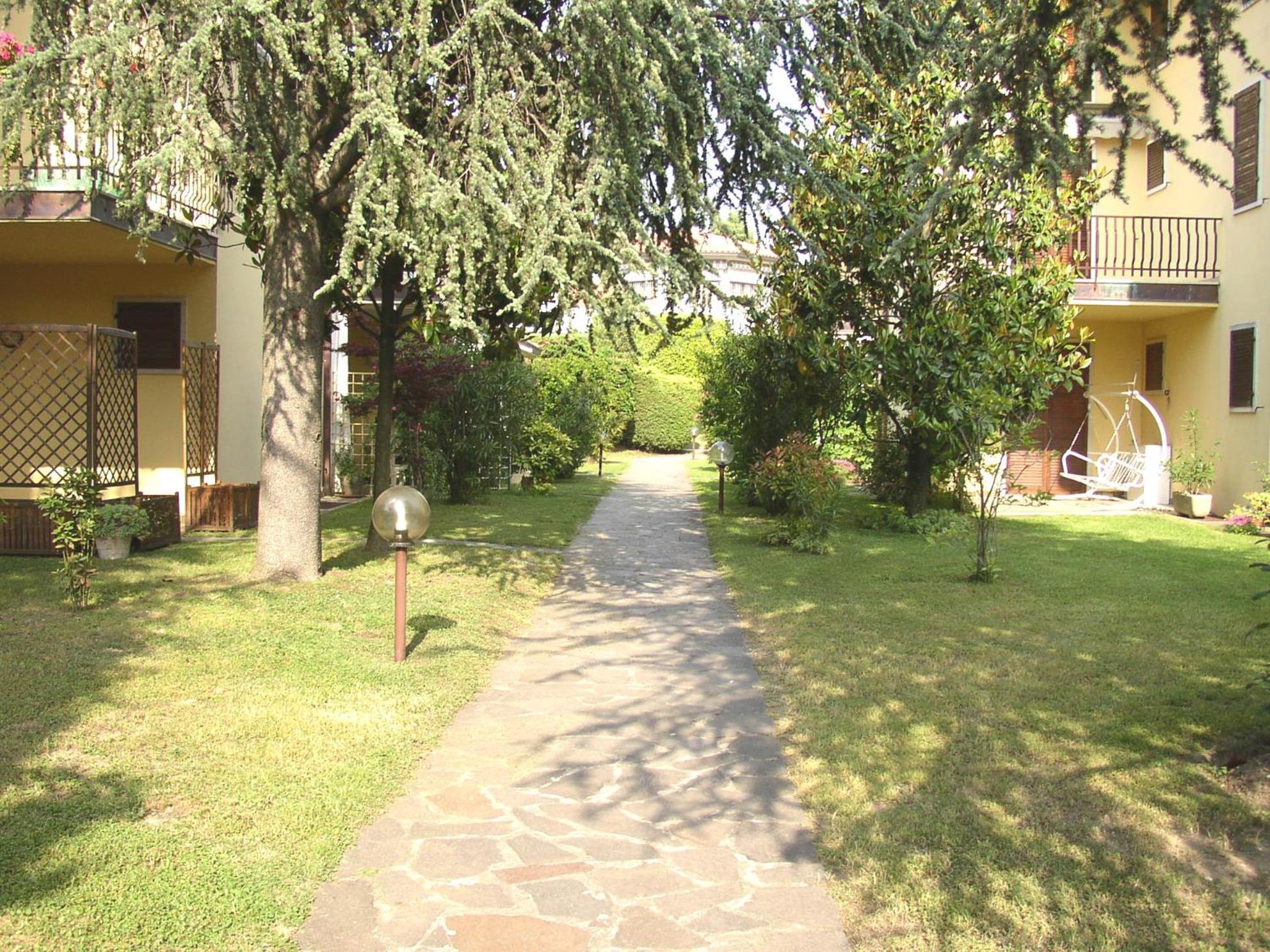 Residence Primavera Бардолино Екстериор снимка
